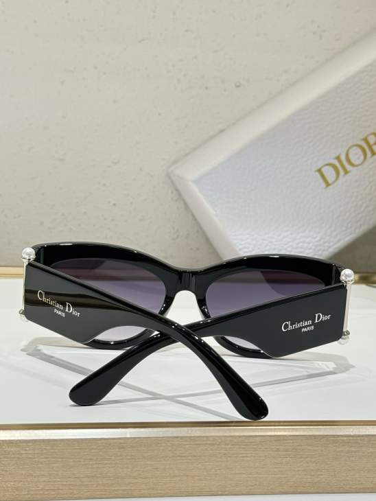 Picture of Dior Sunglasses _SKUfw76145767fw